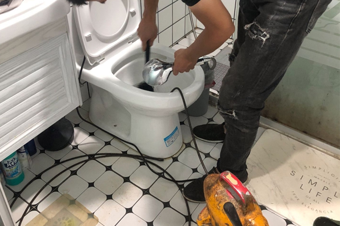 大路镇疏通下水道