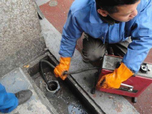 大路镇疏通下水道